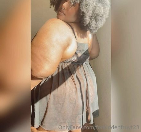 forbiddenfruyt23 adult model picture