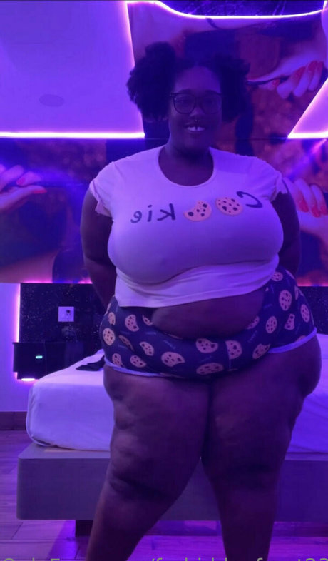 forbiddenfruyt23 pornstar sex pic