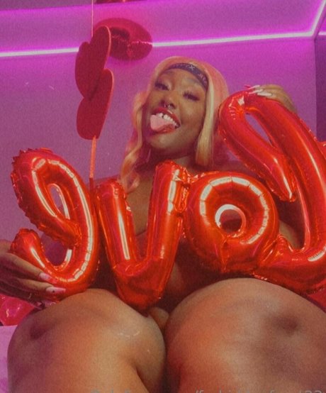 swinger milf onlyfans sexy nudes pics