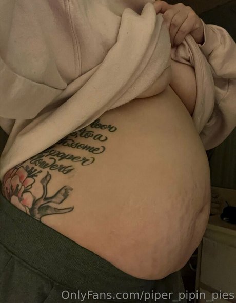 piper pipin pies model sexy image