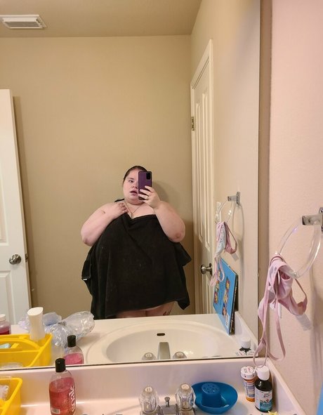 curv3s4daysfree star hd picture