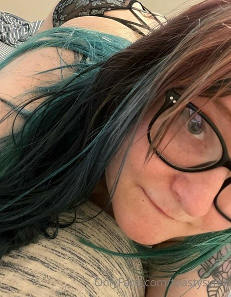 toastysyren model high quality gallery