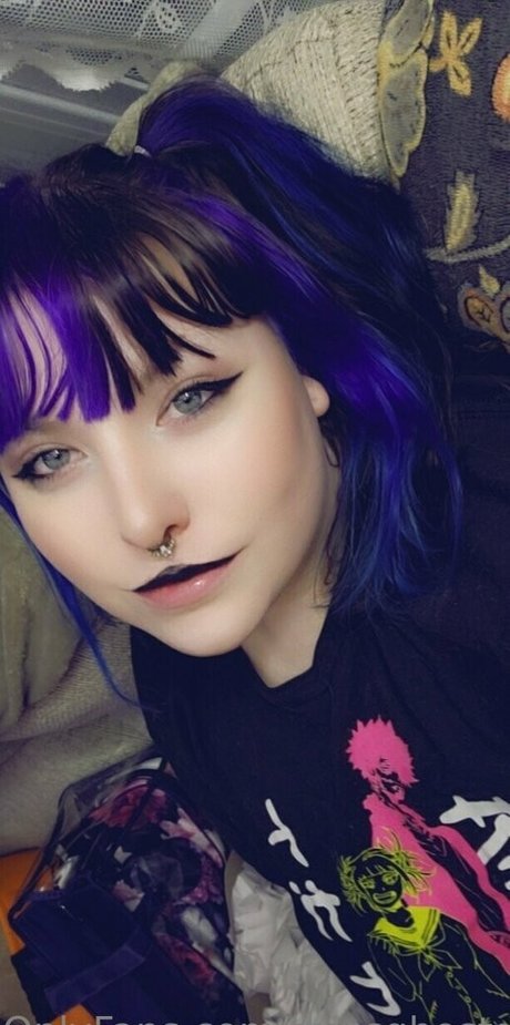 busty redhead onlyfans exclusive images