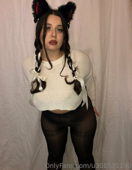 marina unicorn exclusive actress pic