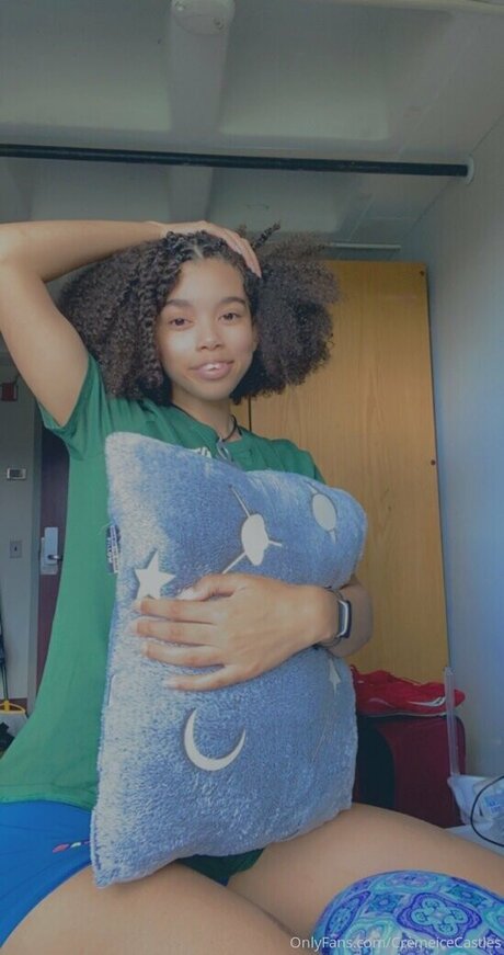 devilssweettooth model high quality pictures