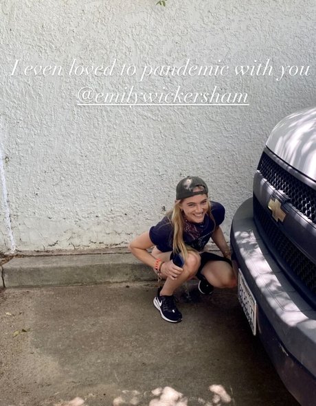 Emily Wickersham pornstar pretty pic