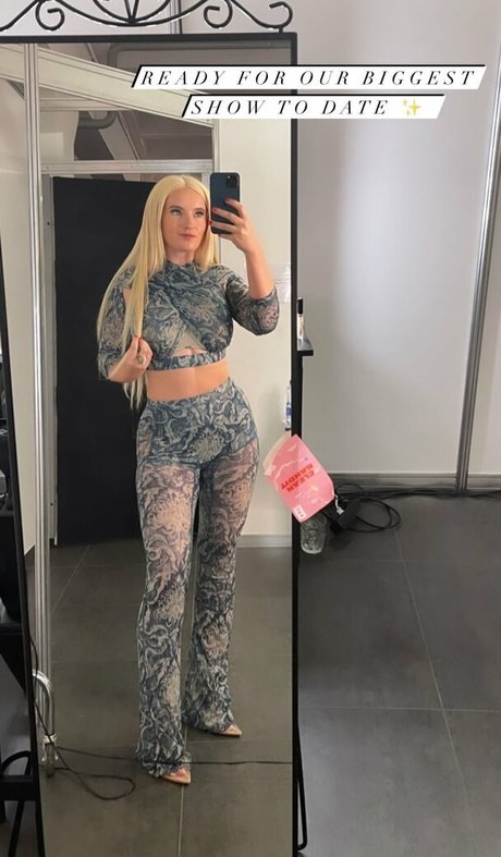 Grace Chatto nice model photos