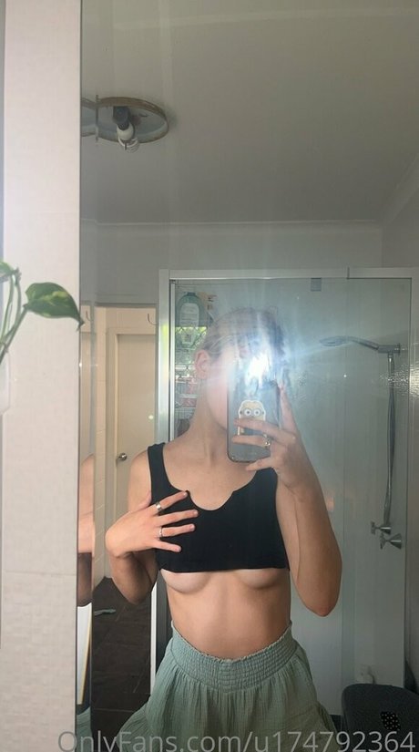 shaniasand model porn pic