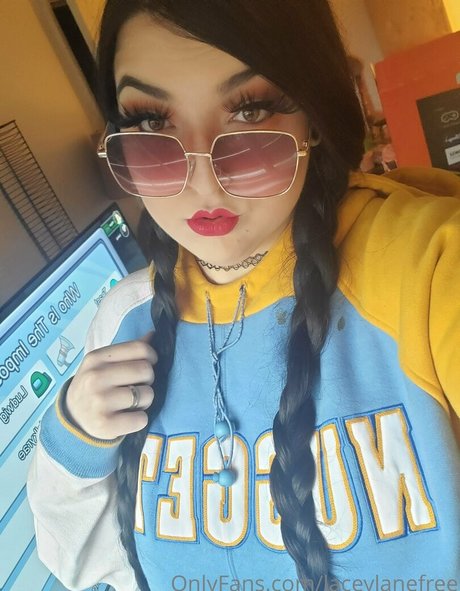 laceylanefree star nude photo