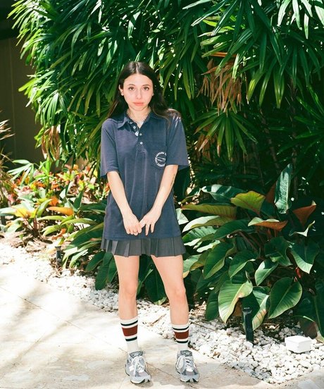 Esther Povitsky beautiful model pics