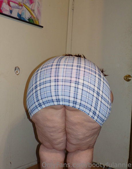 bootyfulannie pretty model archive