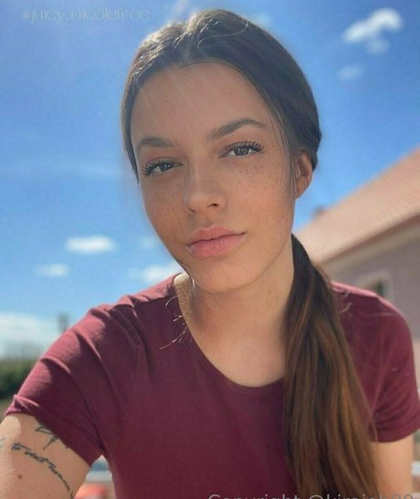 kirajoh89 exclusive actress picture