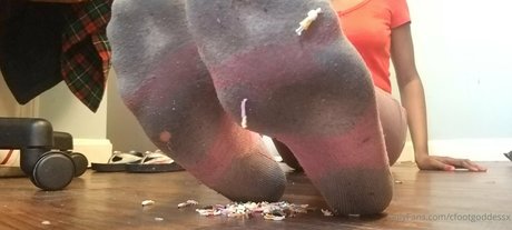 cfootgoddessx perfect model image