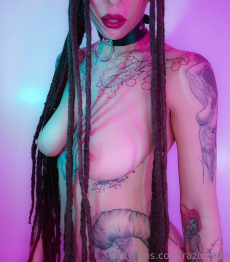 razorredd hot star images