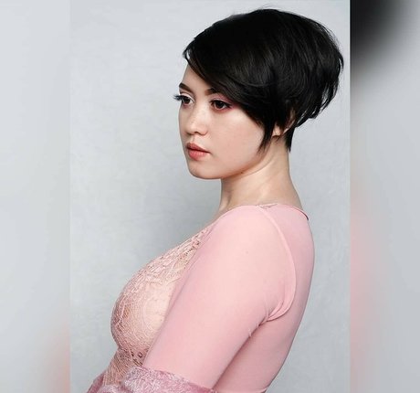 Elysia Griffin sexy actress photo