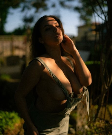 silicone onlyfans top pics