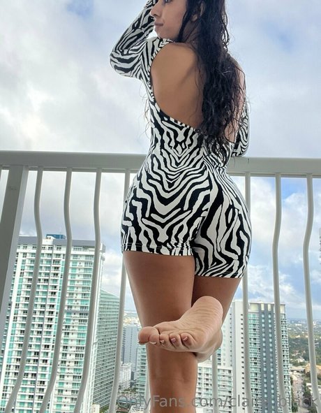 claire black best model photo