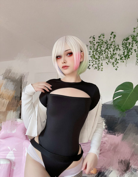 bunnygirlluna sexy star pics