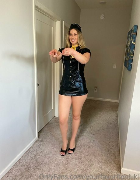 yourfavoritenikki star erotic images