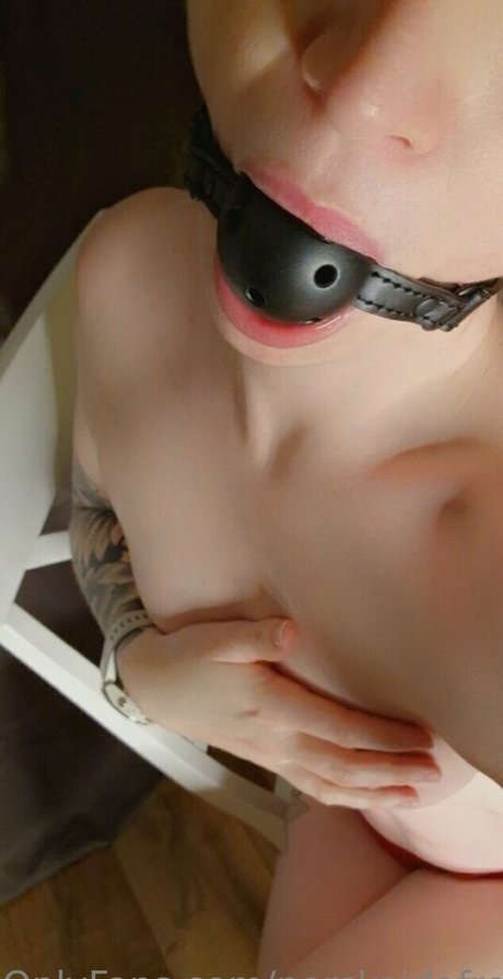 norskeidafree model adult photos