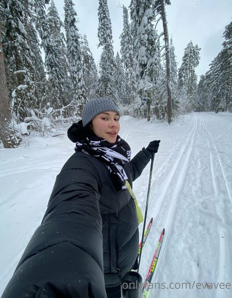 tattooed shemale onlyfans nude pics