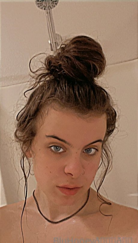 blufire999 sexy pornstar picture