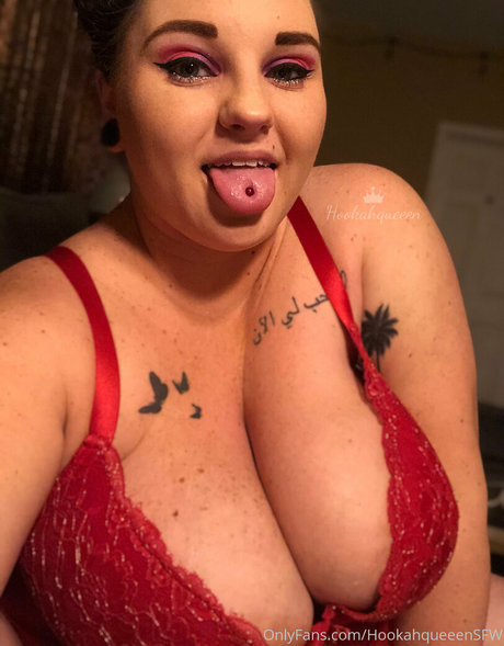 hookahqueeensfw naked model pics