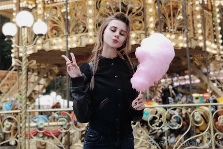 Chloe Leafs star perfect galleries