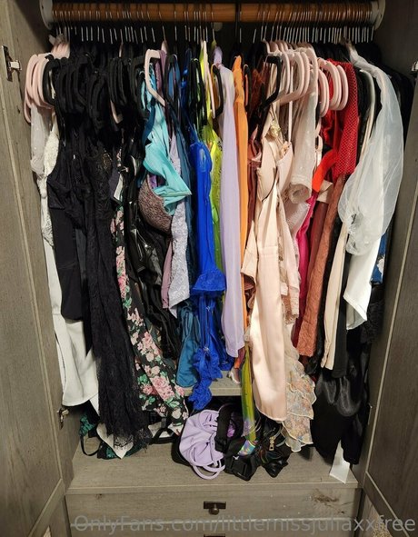 littlemissjuliaxxfree star hot gallery