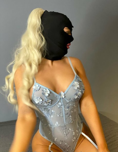 littlelofotengirl free nude star pictures