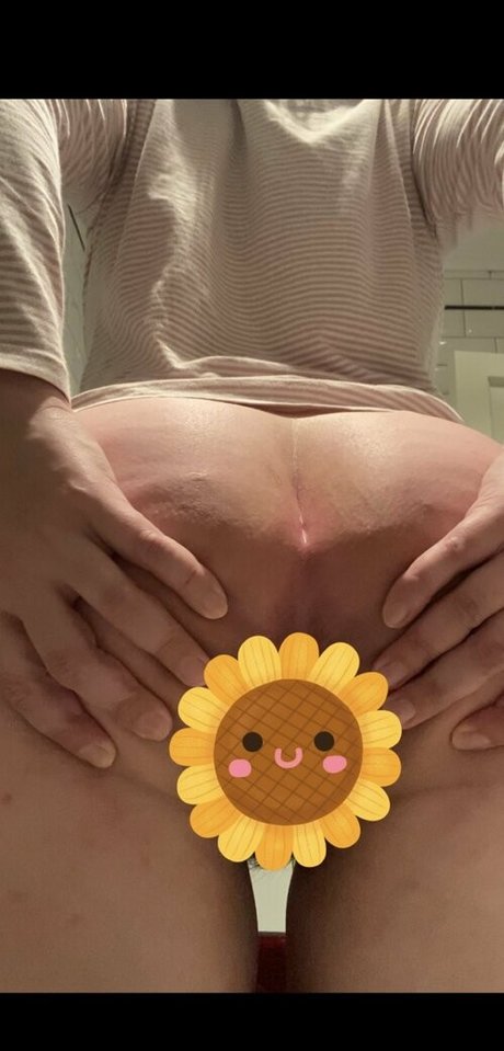 uskyldigesara star erotic img