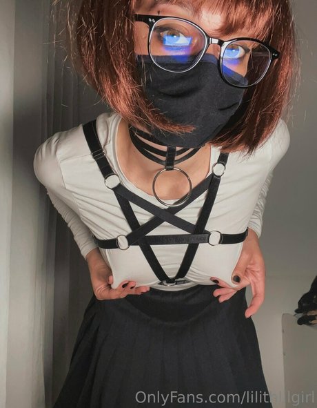 lilithlilgirl naked star gallery