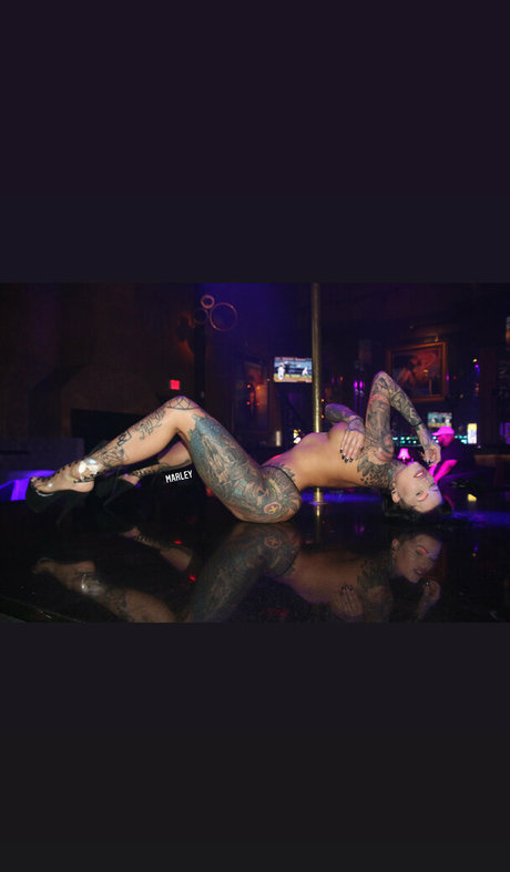 busty mom onlyfans free naked gallery