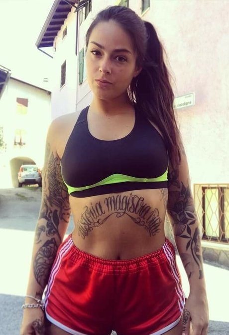 Francesca Vicari sex actress photos