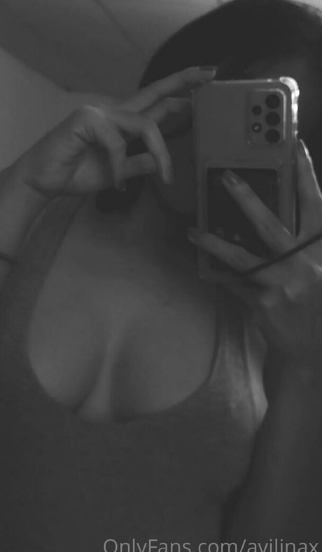 avilinax star best pics