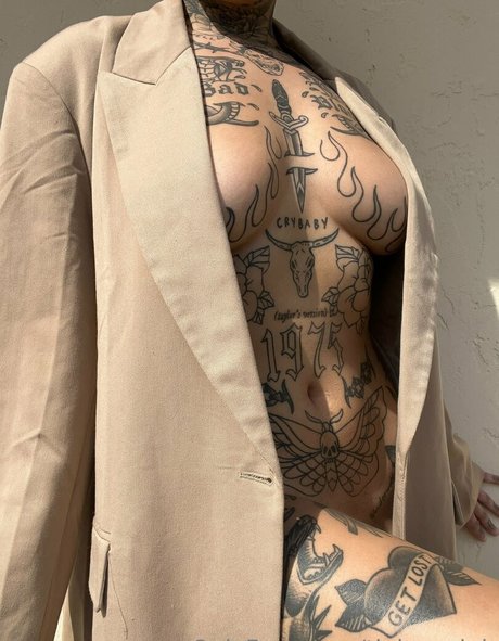 tiuhmariuh sex star photo