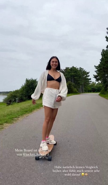 eyes onlyfans pornos images