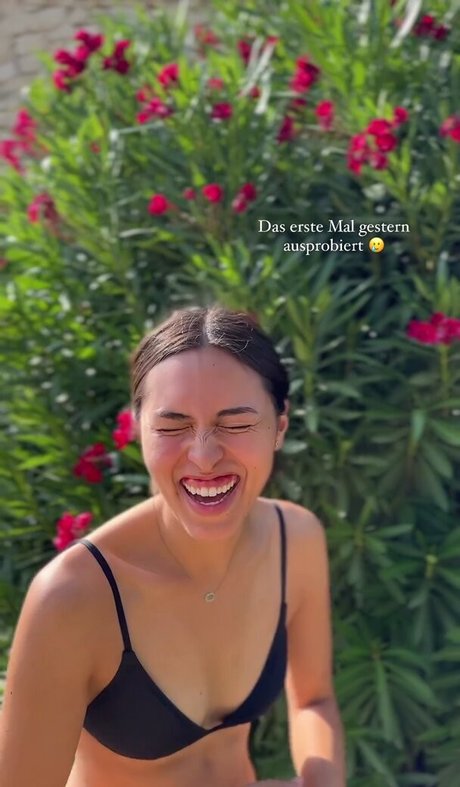 petite bbc onlyfans nude photo