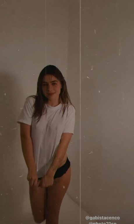 Gabi Stacenco naked model images