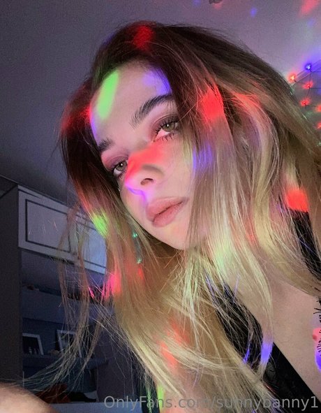 sunnybanny1 pornstar erotic photos