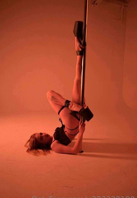 sunnybanny1 naked pornstar gallery