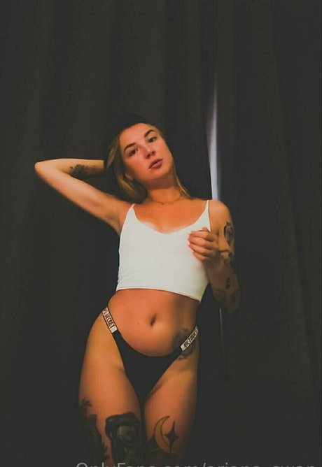 ariana swan free model images