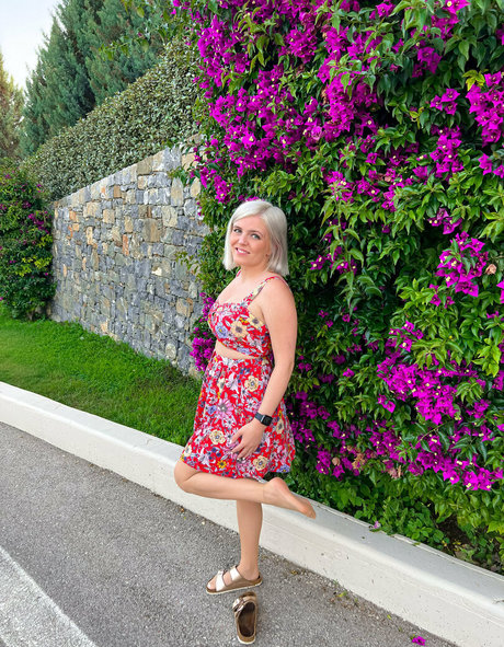 huge shemale onlyfans free nude image