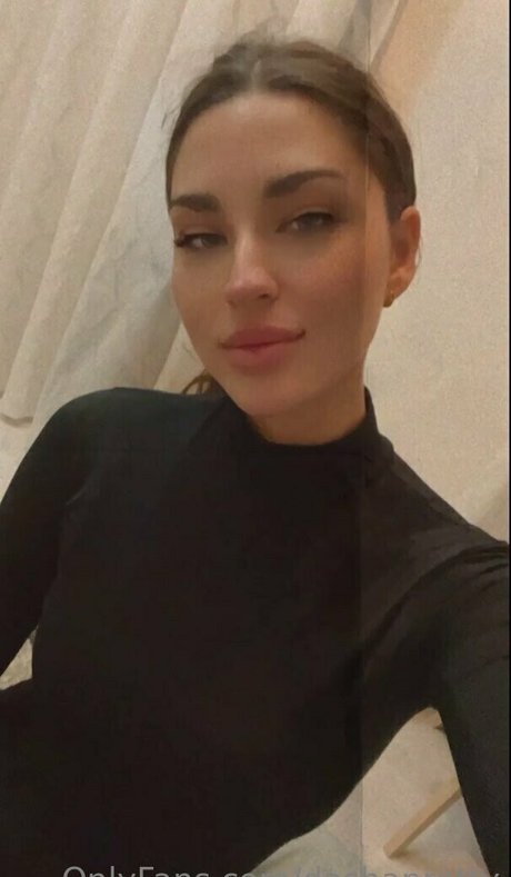 dashapretty nude actress pics