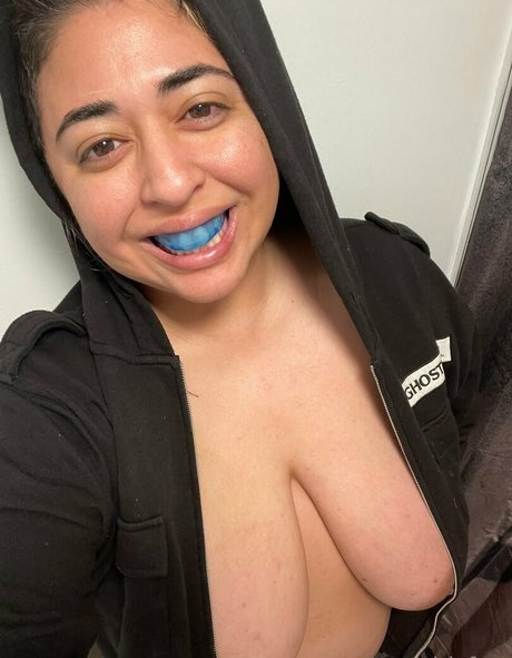 mochi fett top actress images