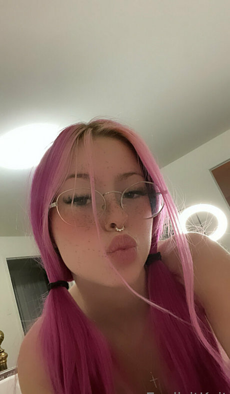 queennkaitlynn pretty pornstar images