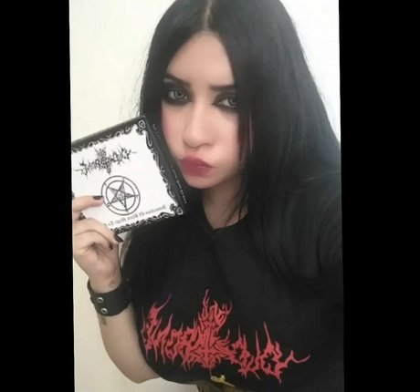 Moniikahr1 star best photo