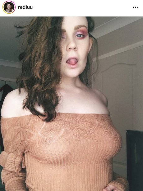 Reach For The Peach star naked archive