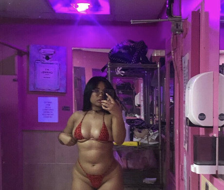 Lanahoku model pornographic images