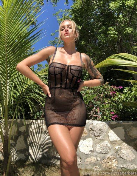 Alyssa Barbara nice actress pic